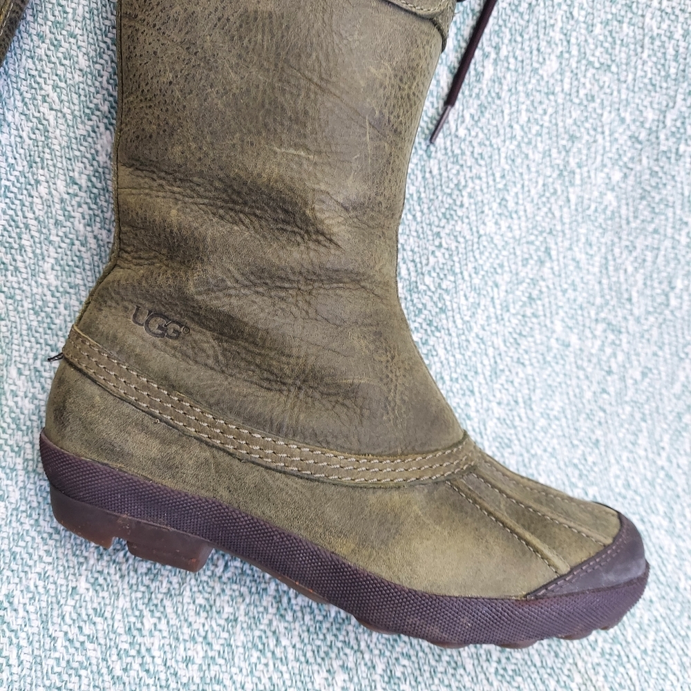 Ugg Becloud Waterproof Genuine Shearling Lined Tall Lace Up Boot Size 7 - Picture 4 of 13